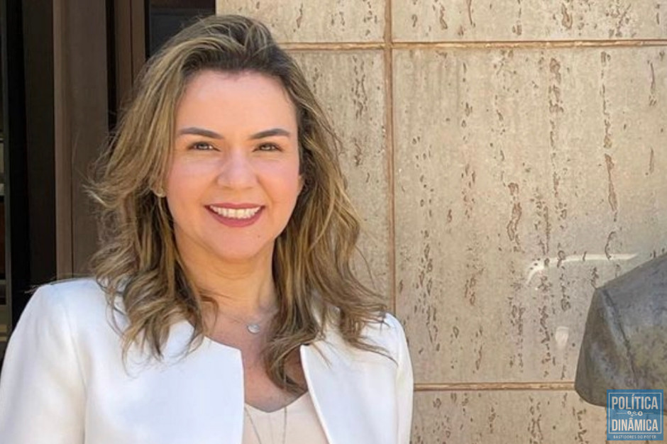 Olívia Brandão, advogada, professora doutora e uma missão: ser a opção diferente para a presidência da OAB-PI (imagem: Instagram)