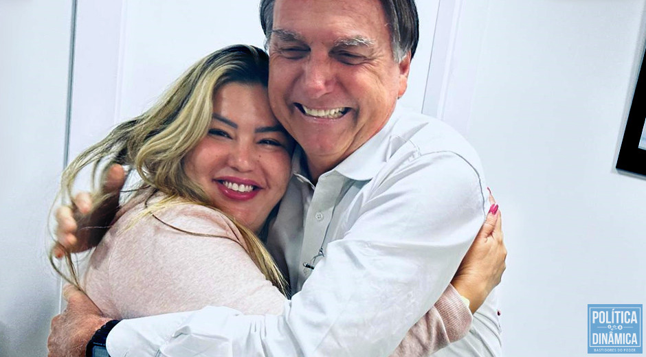 Com o presidente até depois da Presidência: Samantha continua mantendo o vínculo de amizade pessoal com Jair Bolsonaro (foto: acervo pessoal)