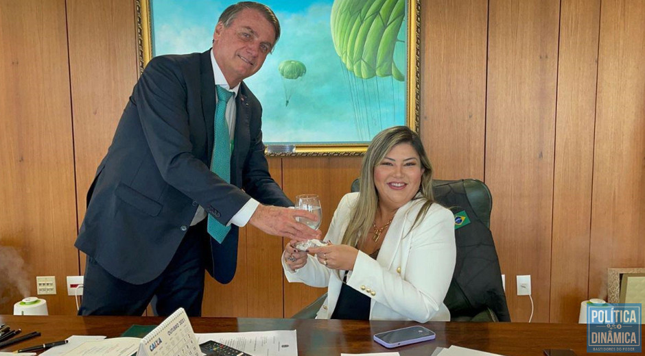 O maior cabo eleitoral de Samantha é o próprio Jair Bolsonaro, o maior palanque: as redes sociais (foto: Ascom PR)